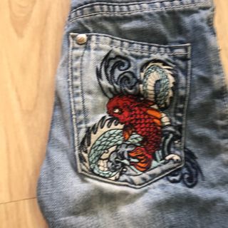 (Category: ) located in . Submitted by munnthrift (Listing ID 1415415920, Image 1). Description: .