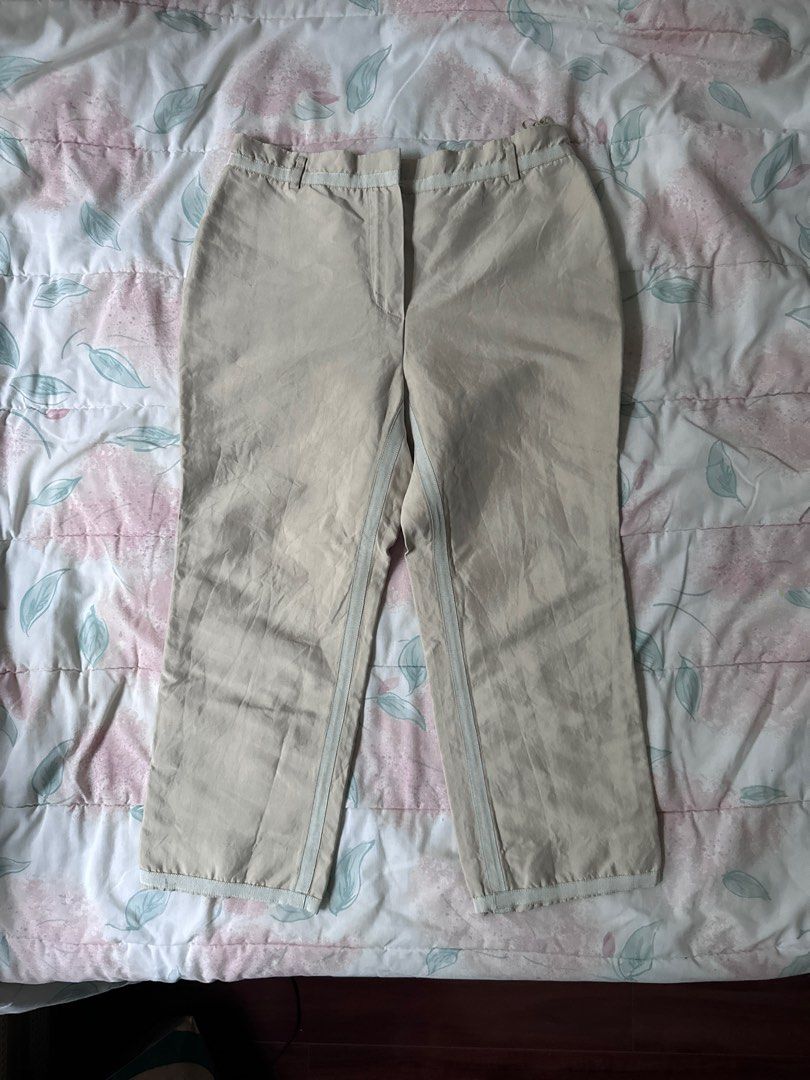 Louis Vuitton Beige Silk Pants (Category: Luxury Apparel) located in Las Pinas. Submitted by shopleadiiinglady (Listing ID 1415380021, Image 1). Description: Louis Vuitton Beige Capri Pants - size small (waist 28-29”, length 31”) - swipe for when worn pic - authentic! - only putting well used cause of some marks that won’t come off because of age but they’re not noticeable - hard time letting this goooo 😭 - a classic find for sure! - great condi