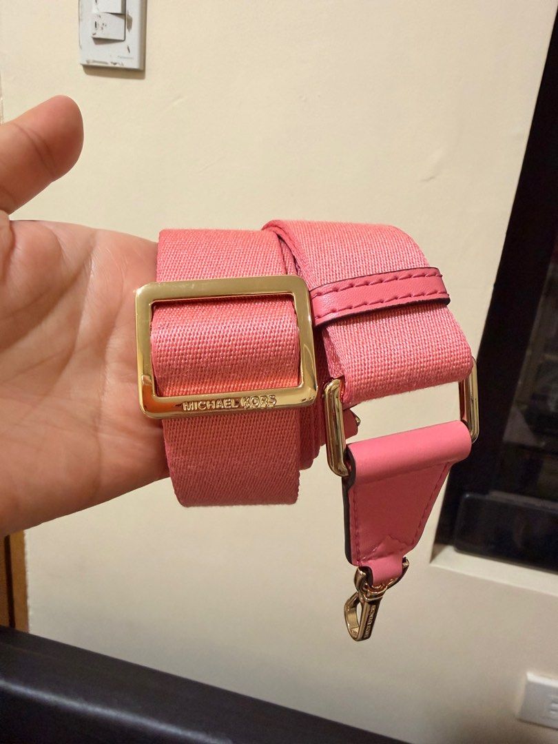 Michael Kors Mini Duffle (Category: Luxury Bags & Wallets) located in Manila. Submitted by authenticprelovedmnls (Listing ID 1415368559, Image 2). Description: Once used lang. Then display na. Orig 100% with tag Teal rose color🧡.