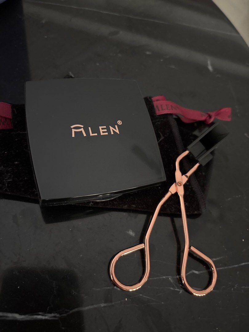 MLen Magnetic Eyelash (Category: Makeup) located in Muntinlupa City. Submitted by hollygolly (Listing ID 1415248693, Image 1). Description: RFS: gifted but I dont get to use.