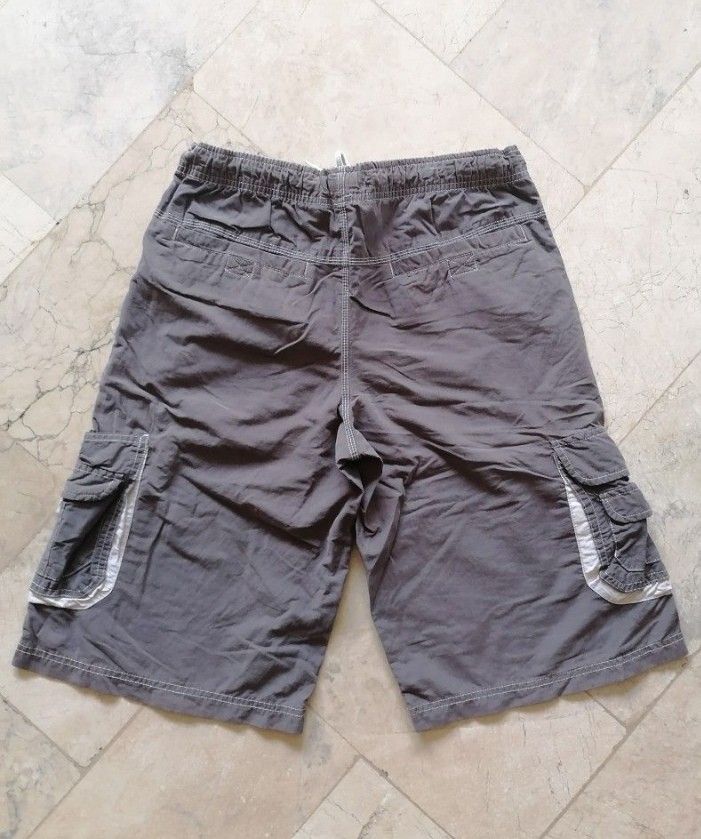 MOSSIMO CARGO SHORTS MEN (Category: Shorts) located in Malabon City. Submitted by silver_shopping (Listing ID 1415344117, Image 2). Description: Waist: 32in.