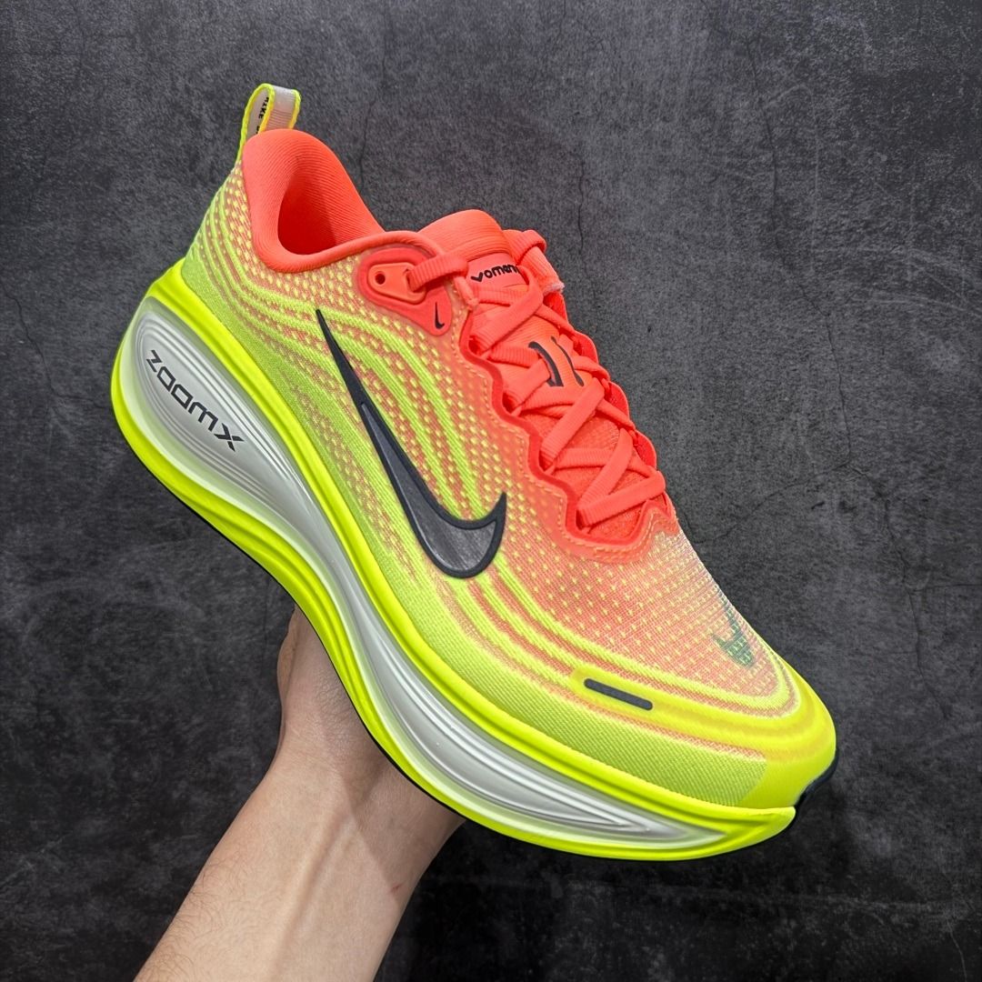 Nike Vomero Plus Reverse Swoosh, Men's Fashion, Footwear, Sneakers on ...