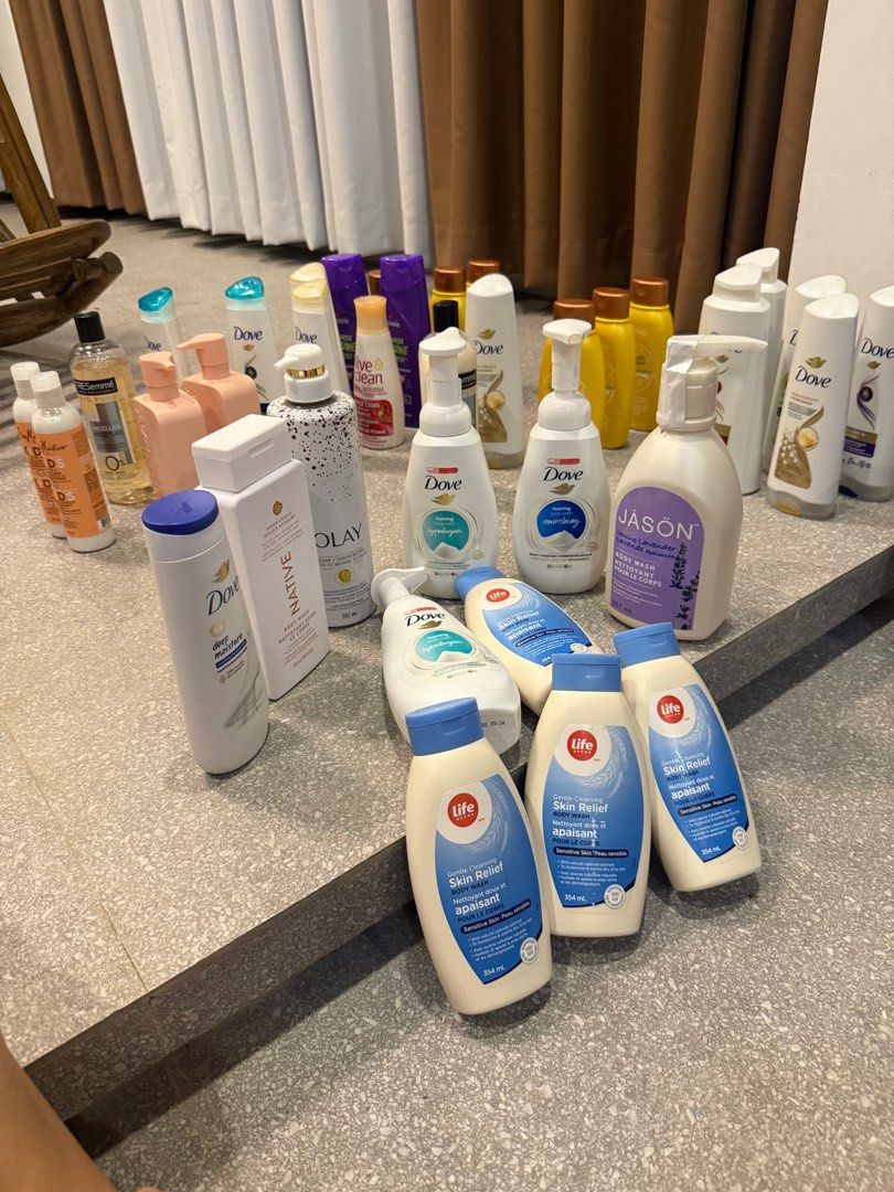 Old Spice (Category: Bath) located in Lemery. Submitted by haul_canada (Listing ID 1415398009, Image 2). Description: GET THESE AUTHENTIC ITEMS FROM CANADA, comes with freebies.