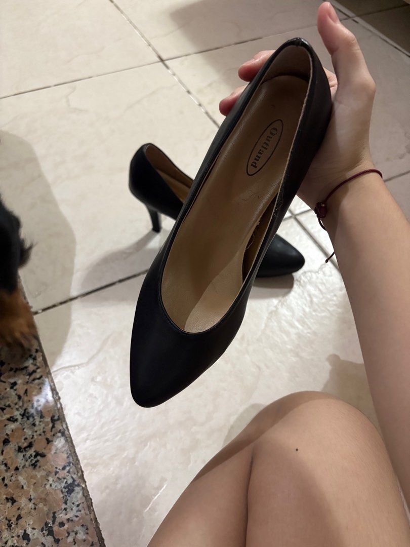 Outland Black Heels Size 9 (Category: Heels) located in Cavite. Submitted by marissa0_0 (Listing ID 1415340513, Image 3). Description: School heels bought for ₱1700 now for ONLY ₱1000 It doesn’t have box anymore - Black Outland heels - Size 9 - Pointed toe design - Platform sole - Classic style - Barely used because its too big - Suitable for various occasions.