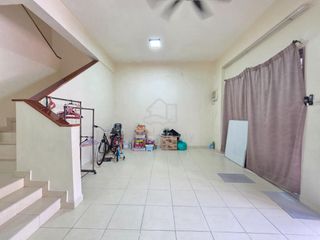 (Category: ) located in . Submitted by azwankamal89 (Listing ID 1415411553, Image 1). Description: .