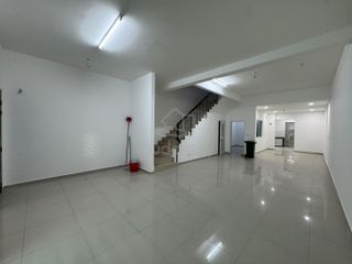 (Category: ) located in . Submitted by alissonchew (Listing ID 1415411906, Image 1). Description: .