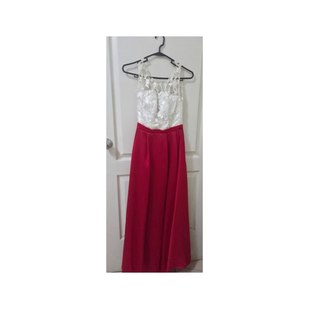 Red Designer Long Gown (Category: Dresses) located in Paranaque City. Submitted by aerithblooms (Listing ID 1415404628, Image 2). Description: .