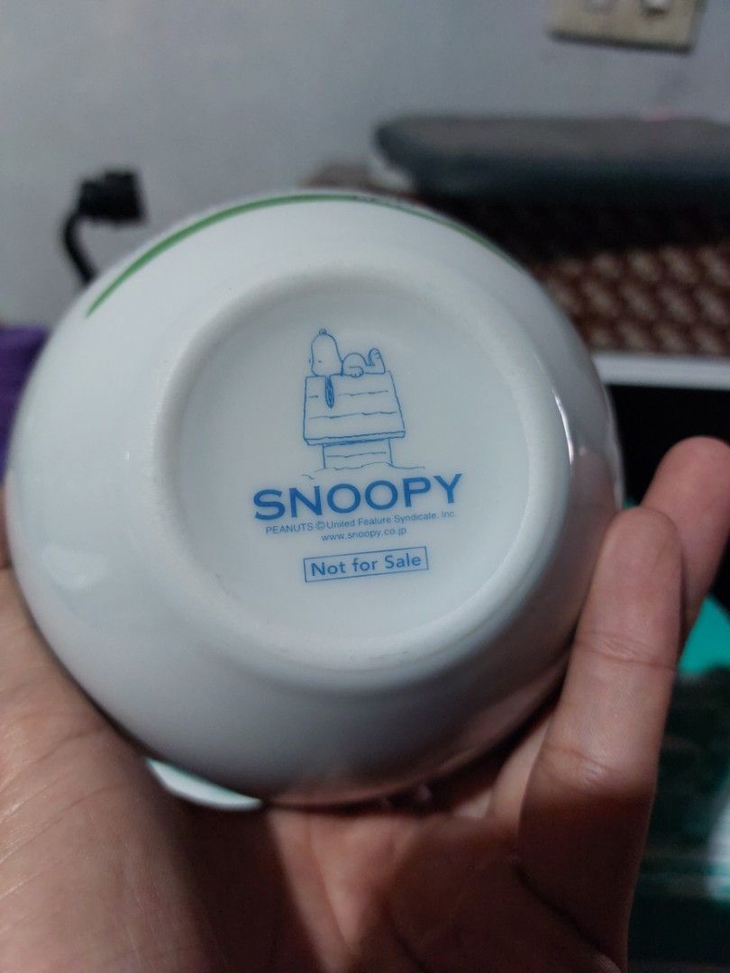 Snoopy Peanuts Bowl (Category: Other Kitchenware & Tableware) located in Santa Cruz. Submitted by tovybonacruz (Listing ID 1415365640, Image 2). Description: snoopy soup bowl 7/11 exclusive 250 each 5 pcs sta cruz .