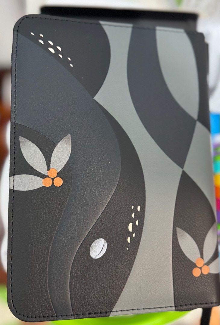 Starbucks 2026 planner pouch (Category: Stationery & School Supplies) located in Manila. Submitted by melissaal82890 (Listing ID 1415287304, Image 2). Description: .