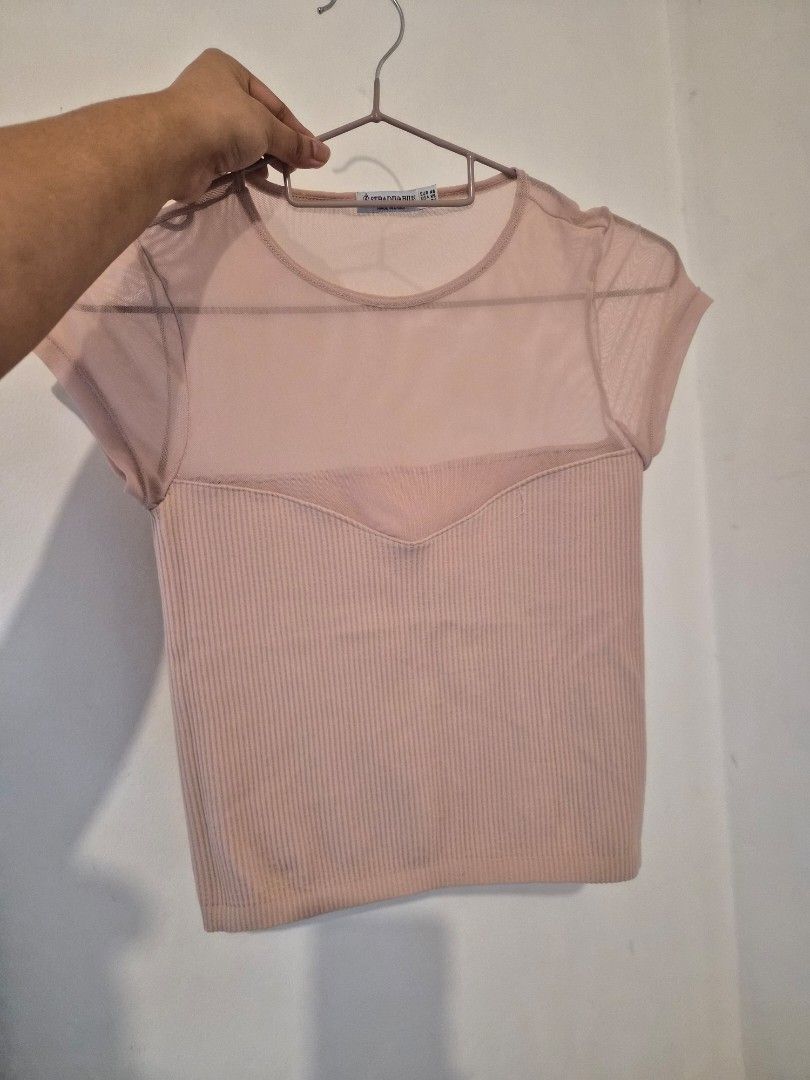 Stradivarius pink mesh top (Category: Others Tops) located in Paranaque City. Submitted by bebinbuys (Listing ID 1415296461, Image 1). Description: v stretchy fabric like new worn once.