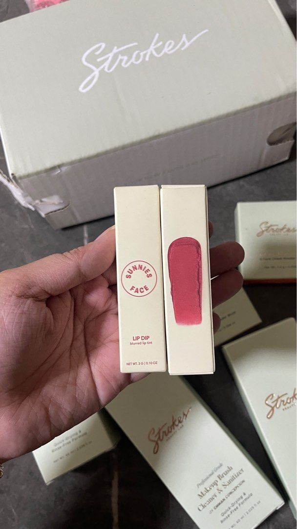 Sunnies Face Lip Dip - Dragon (Category: Makeup) located in San Mateo. Submitted by ericaatolentino (Listing ID 1415403046, Image 2). Description: Brand New Sunnies Face Lip Dip Shade: dragon ₱200 mop: gcash mod: jnt, lalamove loc: san mateo rizal/ whiteplains qc.