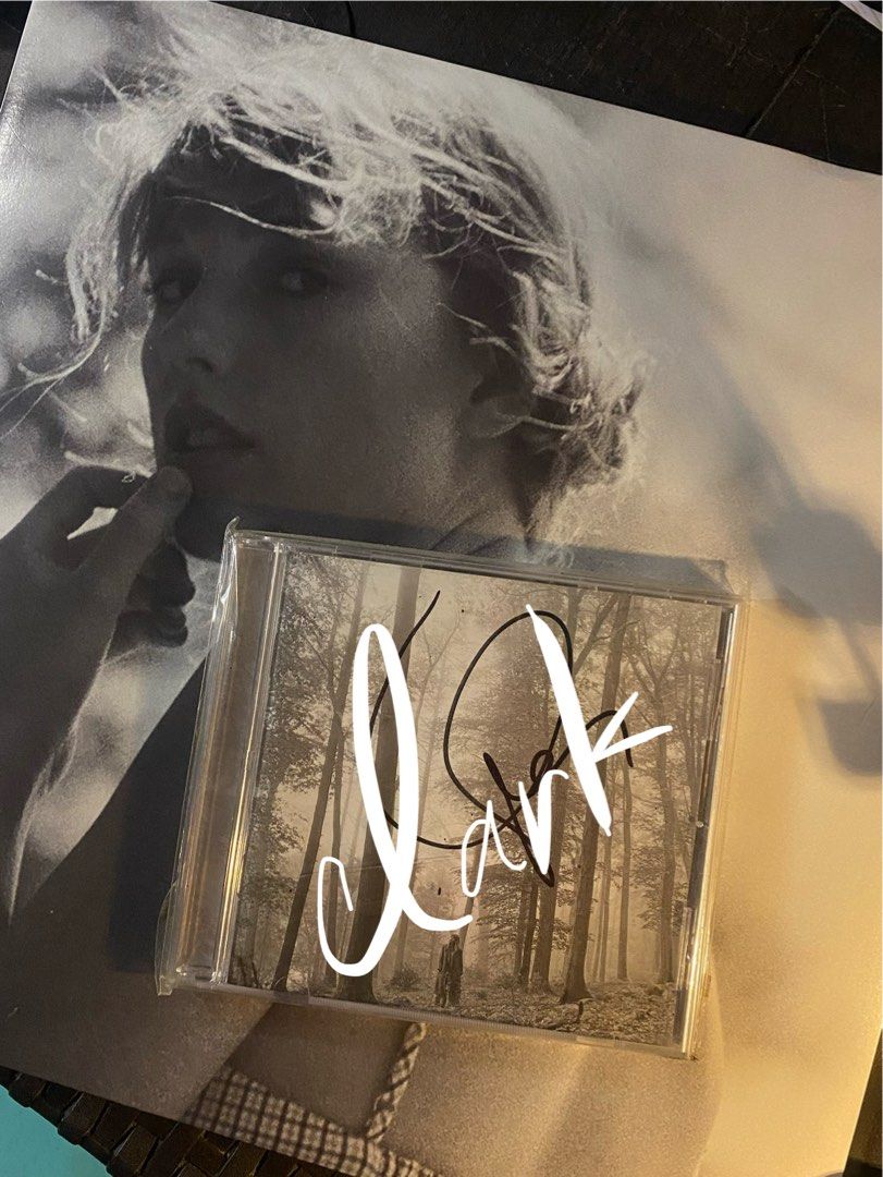 Taylor Swift Folklore Signed Album & Vinyl Target Ed (Category: Vinyls) located in Angeles City. Submitted by itsalloursagain (Listing ID 1415285476, Image 1). Description: Prices if tingi: Signed Album - 5000 Vinyl Target Ed - 5000.