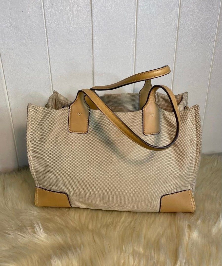 Tory Burch Ella (Category: Luxury Bags & Wallets) located in Quezon City. Submitted by _mgnmn (Listing ID 1415310815, Image 2). Description: .
