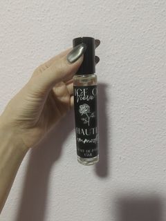 (Category: ) located in . Submitted by kanyuupon (Listing ID 1415385918, Image 1). Description: .