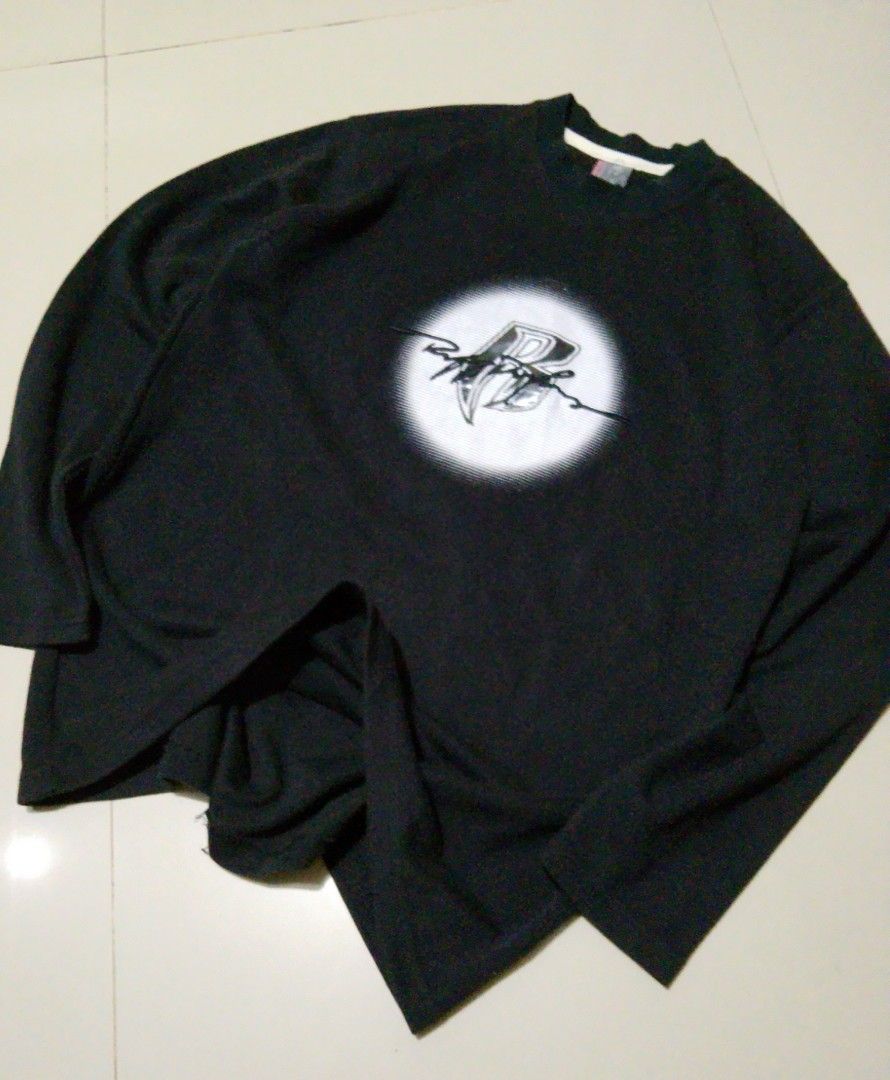 VINTAGE RUFF RYDERS 'silver R' sweatshirt (Category: Coats, Jackets and Outerwear) located in Cagayan de Oro. Submitted by cjsthrifts (Listing ID 1415365206, Image 2). Description: Condition: Excellent Size: L to LX (best fit - Large) Dimes: 21.5 × 29.5 Issue: None Color rating: 9.5/10 Overall rating: 9.5/10 900 shipped.