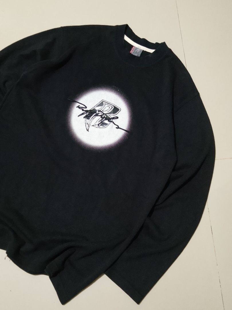 VINTAGE RUFF RYDERS 'silver R' sweatshirt (Category: Coats, Jackets and Outerwear) located in Cagayan de Oro. Submitted by cjsthrifts (Listing ID 1415365206, Image 3). Description: Condition: Excellent Size: L to LX (best fit - Large) Dimes: 21.5 × 29.5 Issue: None Color rating: 9.5/10 Overall rating: 9.5/10 900 shipped.