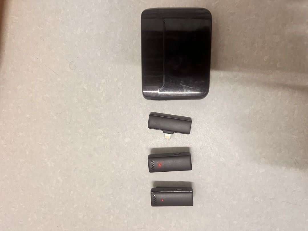 Wireless Microphone System with Charging Case65076306649218117