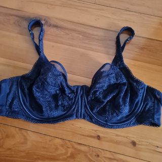 (Category: ) located in . Submitted by bilic83 (Listing ID 1415257572, Image 1). Description: .