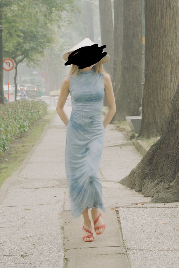 ZARA: Blue Sleeveless Maxi Dress (Pre-Loved) (Category: Dresses) located in Makati City. Submitted by avalanche18 (Listing ID 1415247744, Image 1). Description: - Blue sleeveless maxi dress - High neckline - Form-fitting silhouette - Subtle tie-dye design - Lightweight and comfortable - Suitable for casual or special occasions.