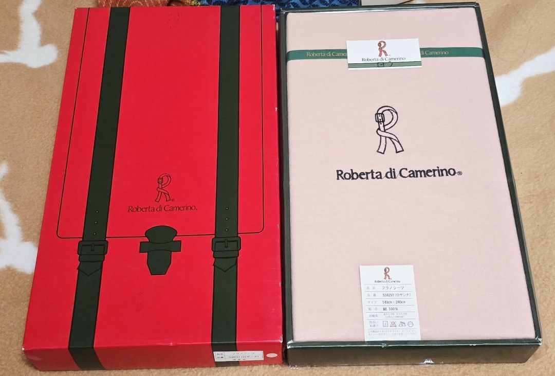 100% Authentic LUXURY Roberta di Camerino Blanket/Flatsheet (Category: Bedding & Towels) located in Quezon City. Submitted by loveloi (Listing ID 1415617519, Image 1). Description: 100% Authentic Roberta di Camerino Blanket / Flat Sheet.