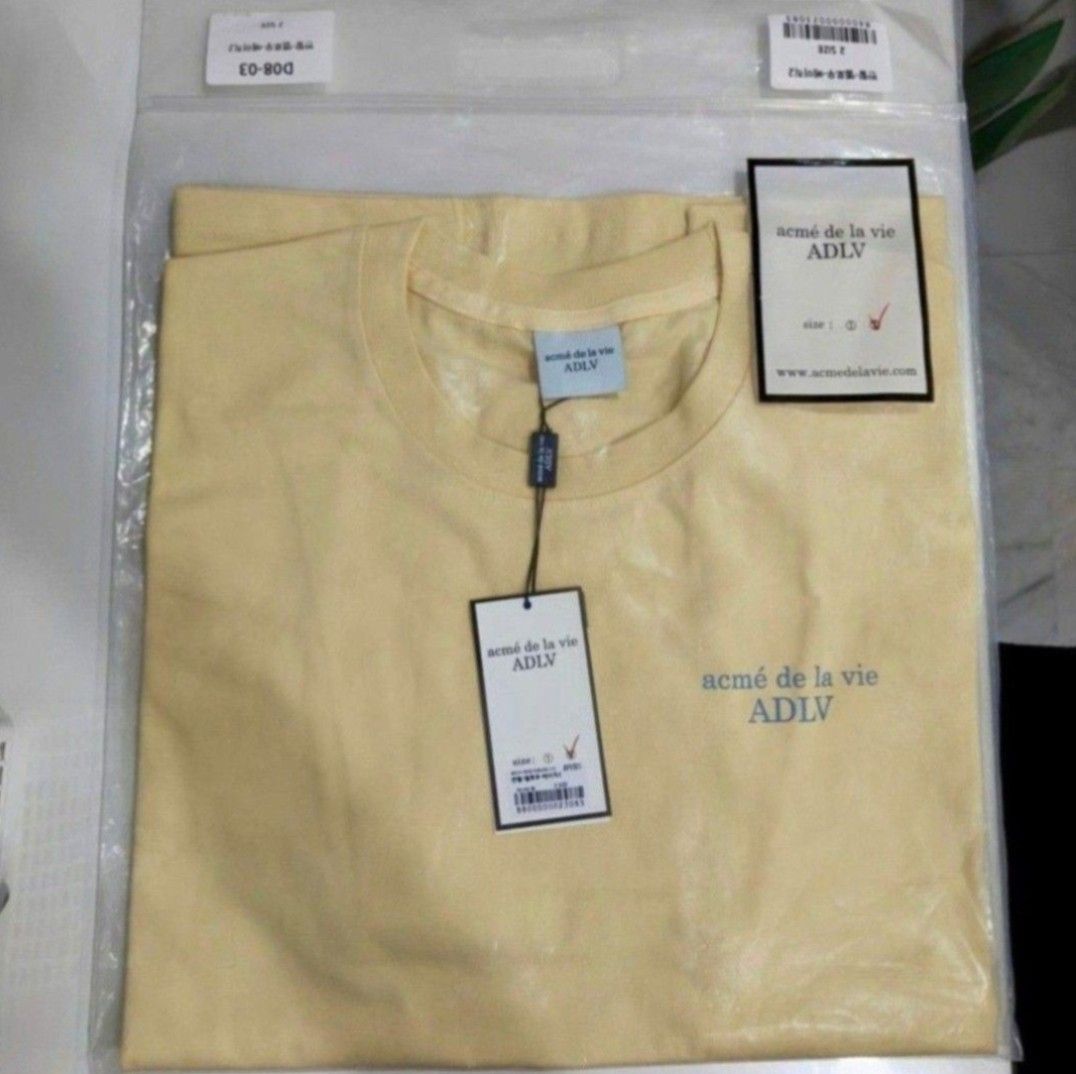 ADLV Basic (Category: Tshirts & Polo Shirts) located in Singapore. Submitted by adorajuliet (Listing ID 1415515538, Image 3). Description: Brand new with tag 100 authentic Size 2.