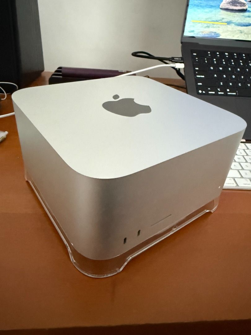 Apple M2 Max Mac Studio 32GB Ram 512GB SSD Storage (Category: Desktops) located in Quezon City. Submitted by caseofart (Listing ID 1415437594, Image 2). Description: - Bought at Power Mac SM Megamall - Complete with original box - M2 Max Chip - 32GB RAM - 512GB SSD Storage - Sleek, minimalist design - I'm including the stand which I bought for 3k RFS: Migrating abroad.