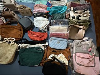 (Category: ) located in . Submitted by alinggeng (Listing ID 1415443023, Image 1). Description: .