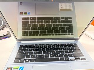 （分類：）位於 。 由 DoremifasoF 提交（商品編號 1415441927，圖片 1）。簡介： 。