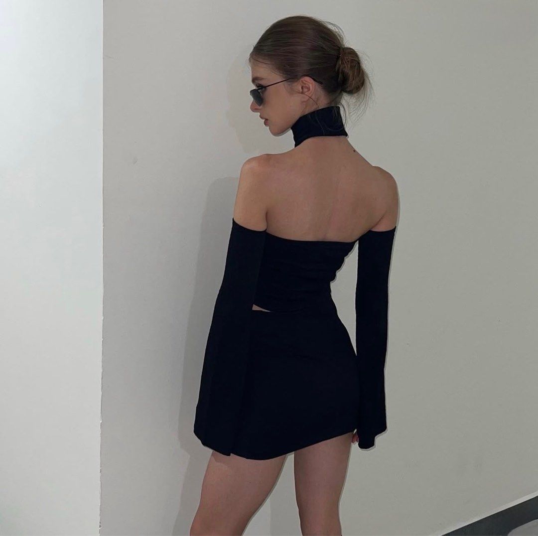Black Off-Shoulder Zippered Skirt Set (Category: Sets or Coordinates) located in Manila. Submitted by darjaromanova (Listing ID 1415520630, Image 2). Description: - Black skirt set - Off-shoulder top with long sleeves - Matching mini skirt - Zipper details - Choker neckline - Black fashion leg warmers - Stretchy material - Perfect for special events and nights out.