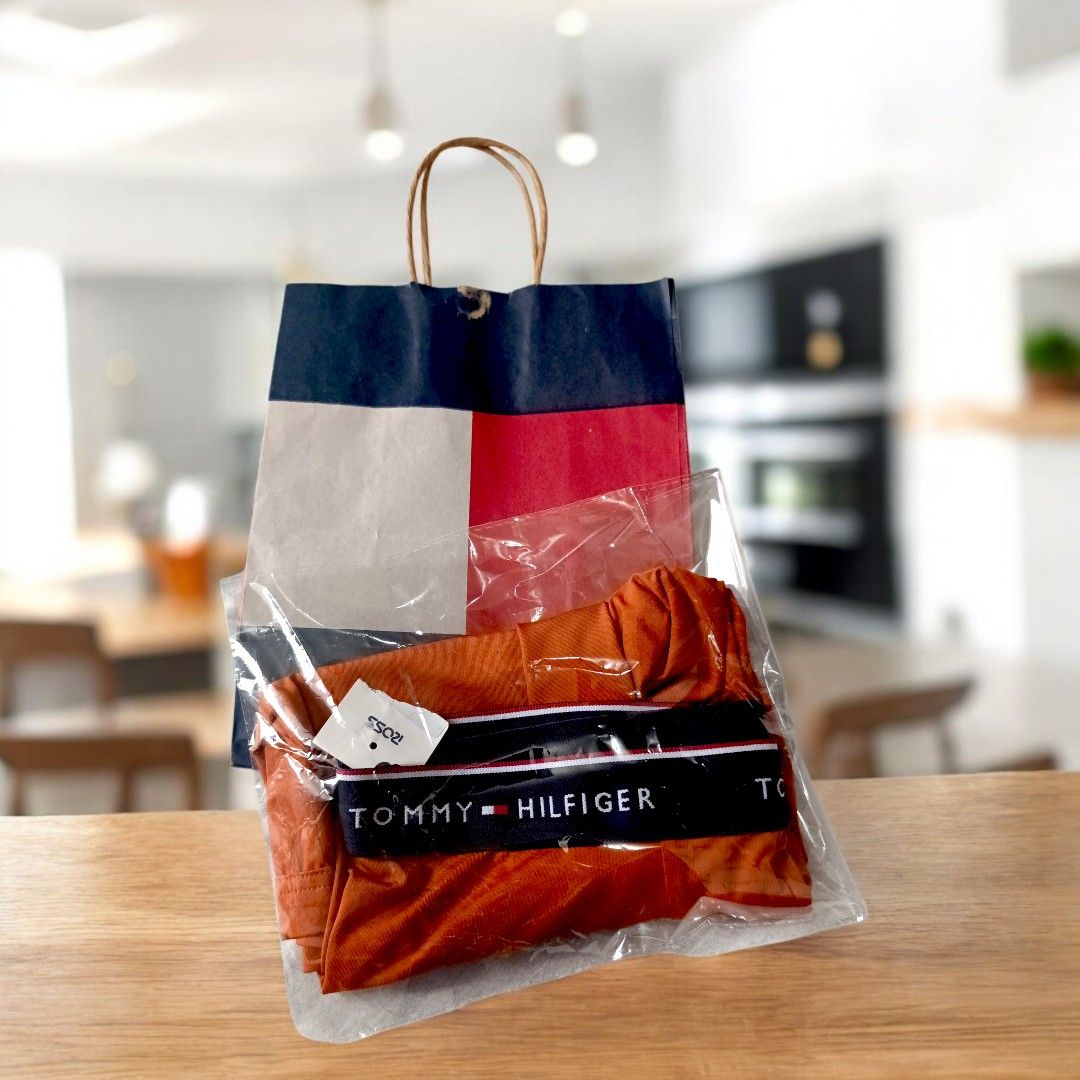 BOXER BRIEF, TOMMY HILFIGER BOXER BRIEF MEDIUM (Category: Underwear) located in Taguig. Submitted by usa_dibs (Listing ID 1415490286, Image 3). Description: Authentic TOMMY HILFIGER BOXER BRIEF MEDIUM 1 PIECE only COLOR: RUST BRAND NEW BOUGHT IN USA STORE PAPER BAG AVAILABLE note: this is the actual picture. you may ask for more waistline: 15 inches height: 12.5 inches Made in Haiti.