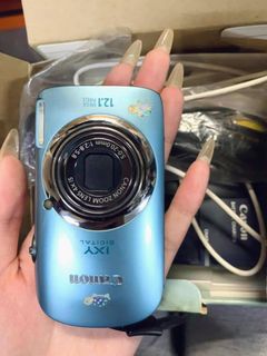 Canon　IXY DIGITAL 1000　TITANIUM Vintage rare Titanium Canon ixy digital 1000, Photography, Cameras