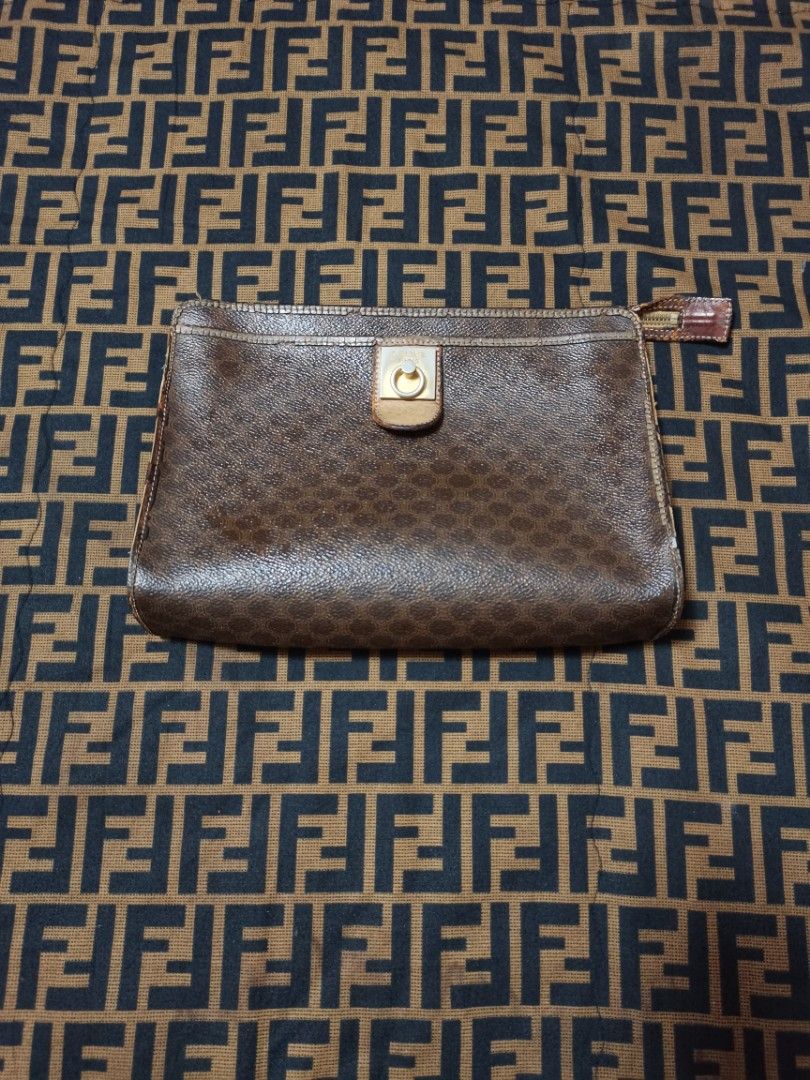 CELINE CLUTCH BAG PROJECT (Category: Luxury Bags & Wallets) located in Apalit. Submitted by _doer (Listing ID 1415463874, Image 1). Description: Flaw piping see details pic more info.