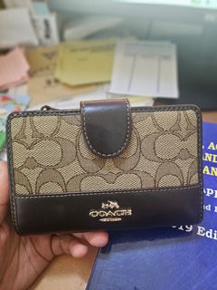 (Category: ) located in . Submitted by bagsdotilo (Listing ID 1415445598, Image 1). Description: .