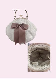 (Category: ) located in . Submitted by prelovedlyclosets (Listing ID 1415610172, Image 1). Description: .