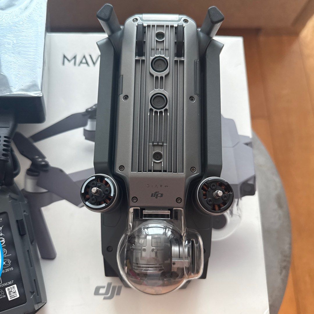 DJI Mavic Pro Drone (Category: Drones) located in Makati City. Submitted by johnnyenodengon (Listing ID 1415449450, Image 2). Description: This is a used item that has been purchased and used once. Please understand that this is a used item before purchasing. Everything shown in the photos is included. Please understand that this product is a consumable item. This item is also listed on other sites and may sell out. Thank you for your understandi