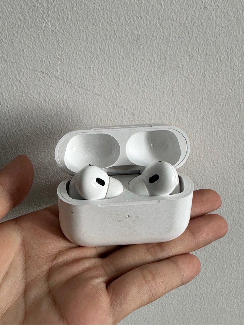 earbuds