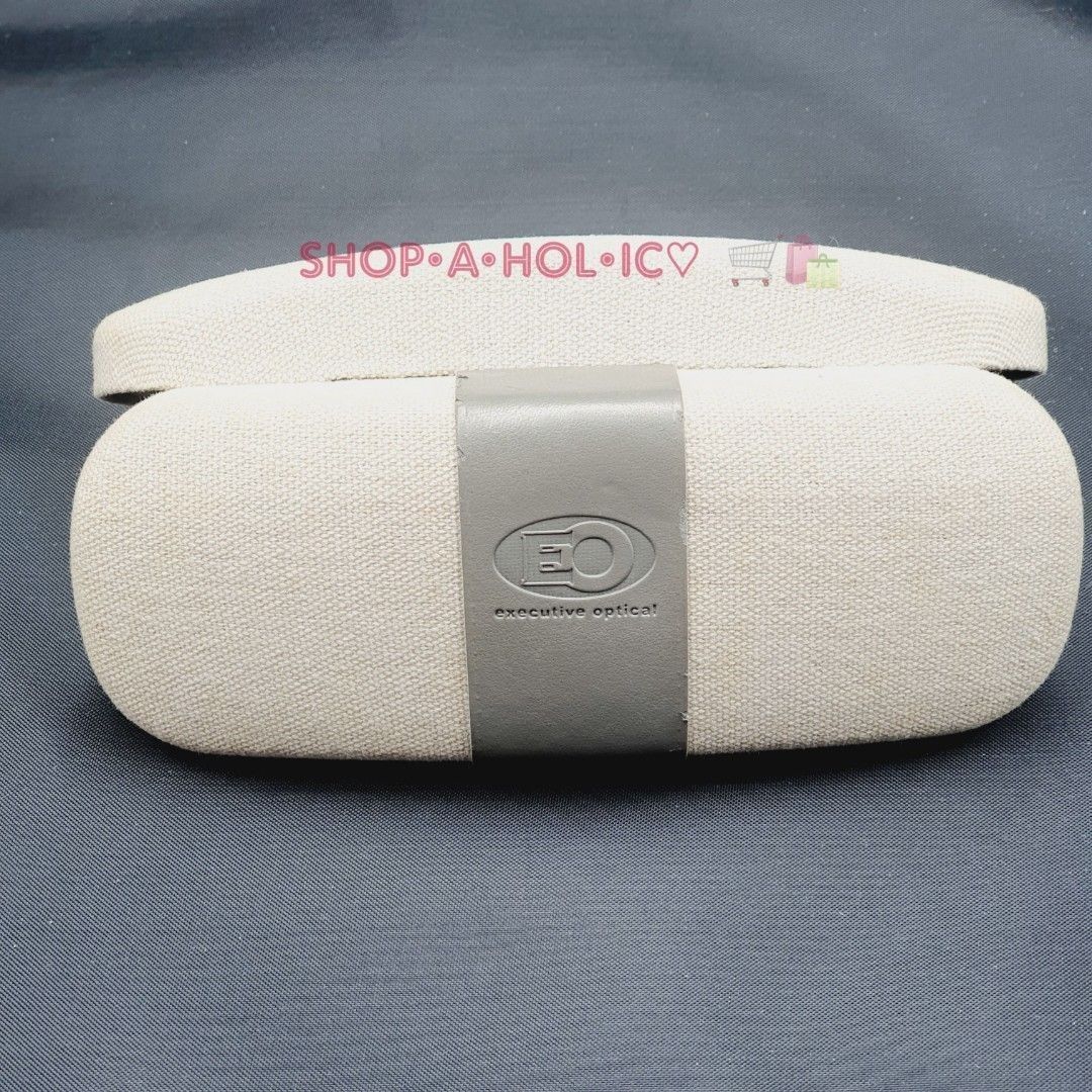 EO Executive Optical Hard Case for Eyeglasses [Preloved] (Category: Vision Care) located in Paranaque City. Submitted by shopaholic_online_ (Listing ID 1415472717, Image 1). Description: #inParanaque 50/each❣️only 1 ONHAND • excellent used condition, just stored • standard size for eyeglasses or sunglasses • no stains or damage at all • see pics for other details ⬆️ • PM me for measurements if serious buyer 🤙 RFS: excess stock, major declutterin