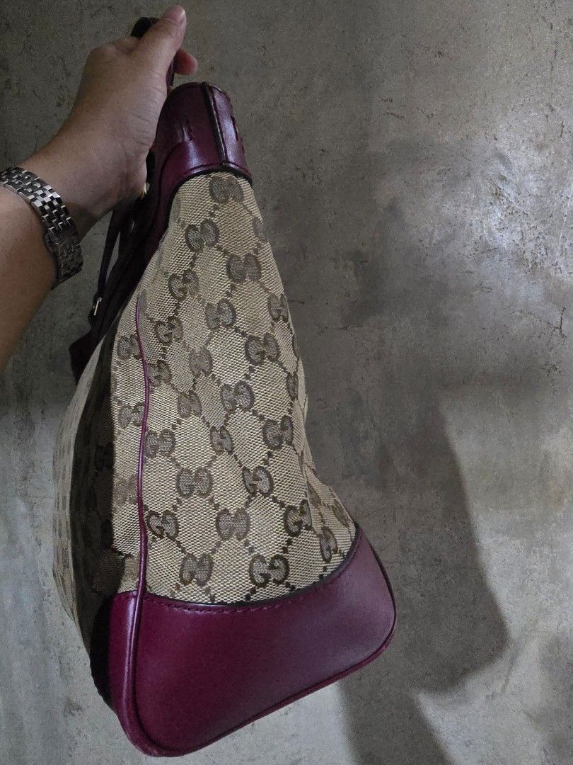gucci bag (Category: Luxury Bags & Wallets) located in Caloocan City. Submitted by phyllis4 (Listing ID 1415524680, Image 3). Description: .