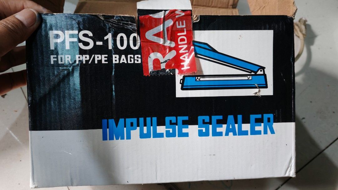 Impulse sealer (Category: Community) located in Quezon City. Submitted by plantcorner (Listing ID 1415553512, Image 1). Description: Good condition nas tock lang po..