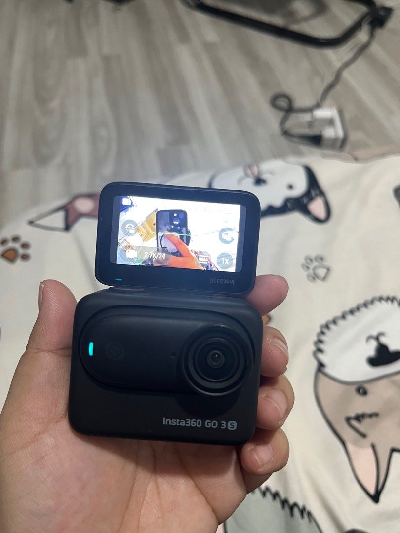 Insta 360 GO 3 S (Category: Video Cameras) located in Manila. Submitted by vastdog-19544f (Listing ID 1415525252, Image 3). Description: RFS: not being utilized as I have another action cams. Bought it last Nov and just only used it twice and within home only lol.