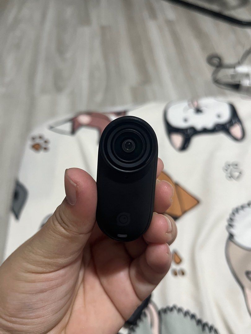 Insta 360 GO 3 S (Category: Video Cameras) located in Manila. Submitted by vastdog-19544f (Listing ID 1415525252, Image 2). Description: RFS: not being utilized as I have another action cams. Bought it last Nov and just only used it twice and within home only lol.