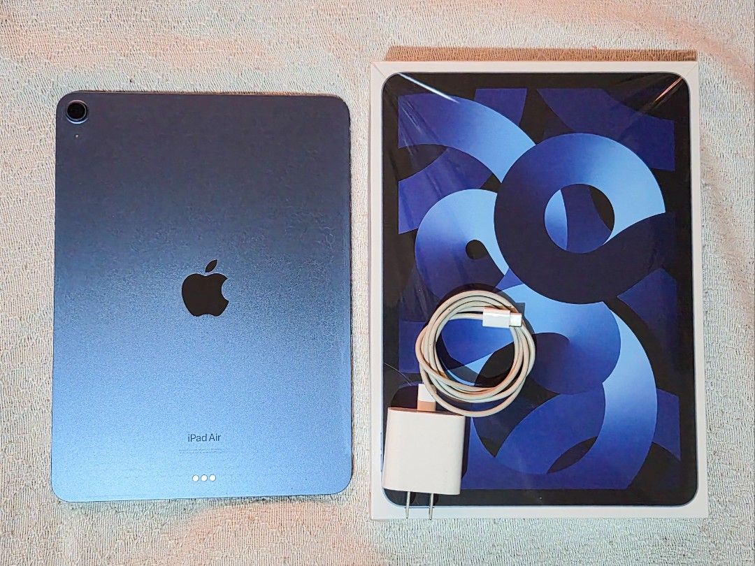 iPad Air (5th Generation) Wi-Fi 64GB (Category: iPad) located in Pasay City. Submitted by tin2gg (Listing ID 1415443062, Image 1). Description: Selling my lightly used iPad Air (5th Gen) 64GB. Includes original packaging, USB-C charging cable and adapter. iPad bought in 2023. Mostly used for virtual meetings, movie streaming, and reading. It already has a screen protector as well. Price: 21,000 (negotiable) - No long reservations. - Price negotia