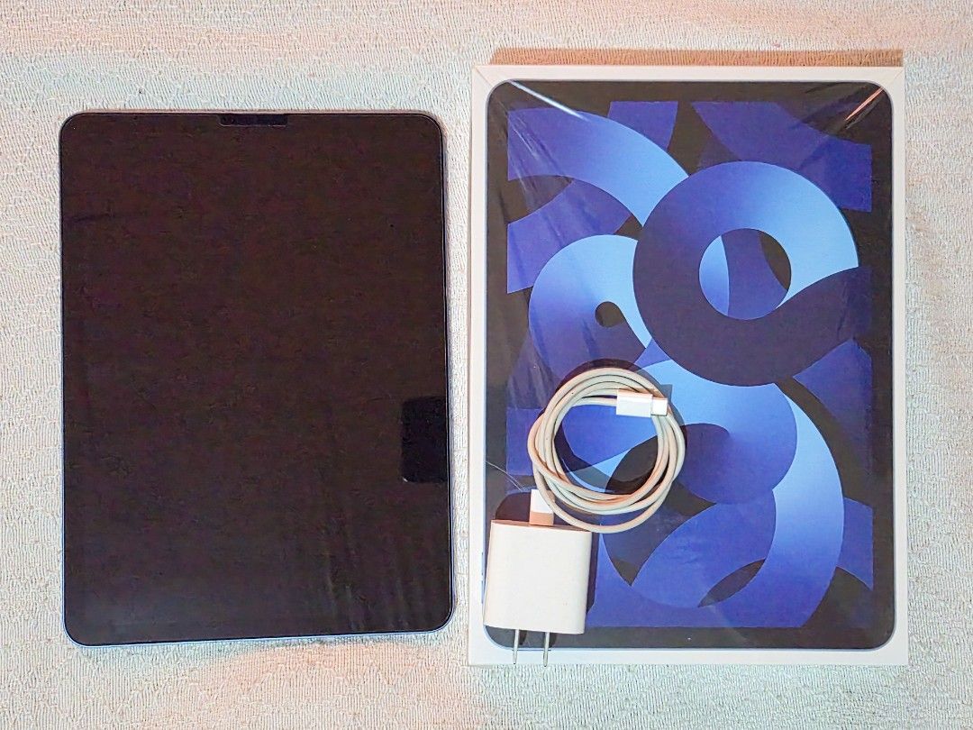 iPad Air (5th Generation) Wi-Fi 64GB (Category: iPad) located in Pasay City. Submitted by tin2gg (Listing ID 1415443062, Image 2). Description: Selling my lightly used iPad Air (5th Gen) 64GB. Includes original packaging, USB-C charging cable and adapter. iPad bought in 2023. Mostly used for virtual meetings, movie streaming, and reading. It already has a screen protector as well. Price: 21,000 (negotiable) - No long reservations. - Price negotia