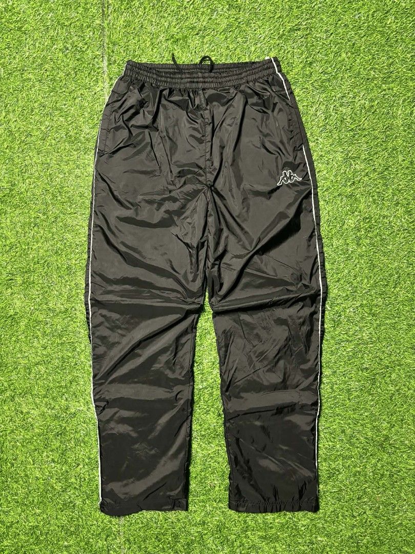 Kappa Track Pants Black (Category: Joggers) located in Calamba. Submitted by vion.kulothits_23407 (Listing ID 1415582521, Image 2). Description: 📏 Measurements: • Waist (Open): up to 38 • Length: 43 • Hem: 8.5 📝 Condition: • No issues • Good overall condition 💰 Price: ₱499.
