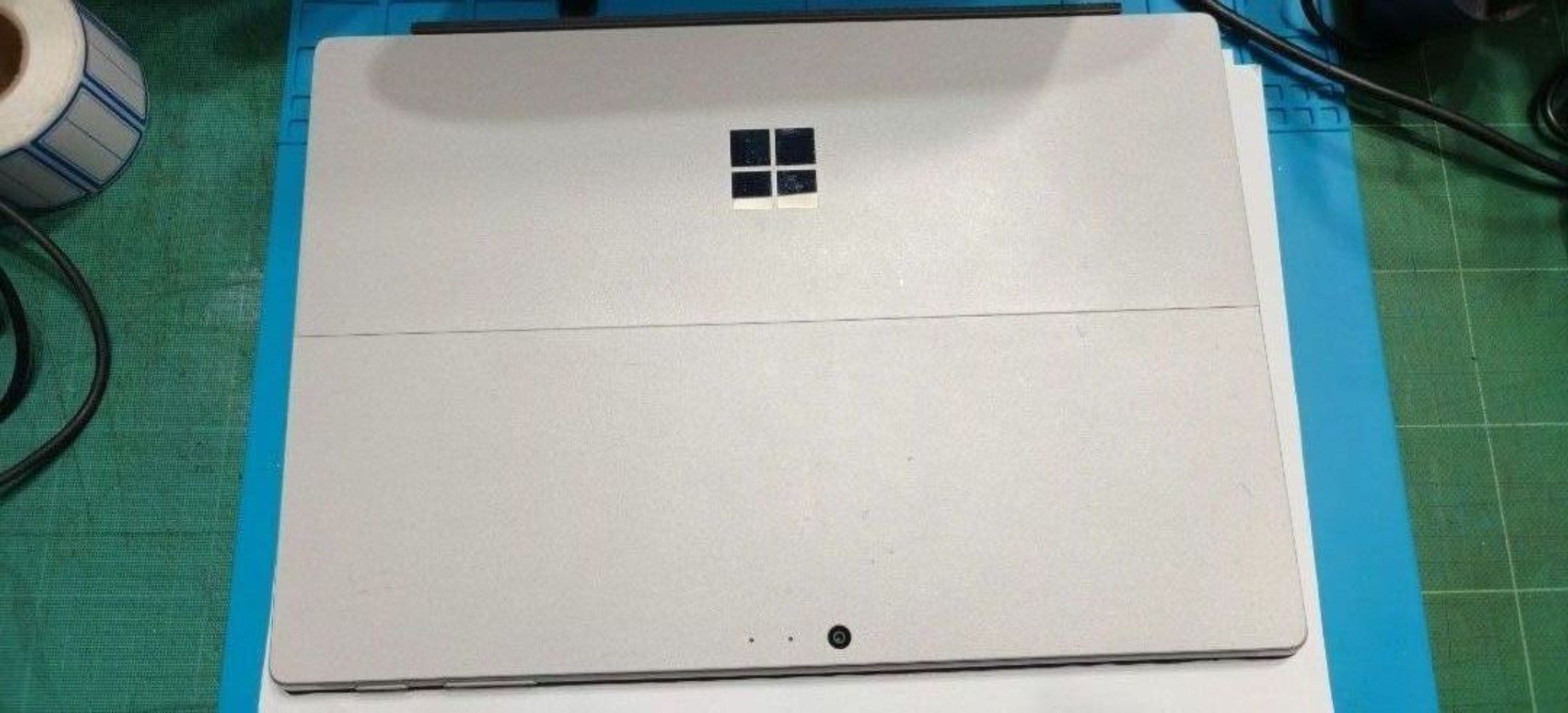 Microsoft Surface Pro 6 - i5, 8GB RAM, 238GB SSD