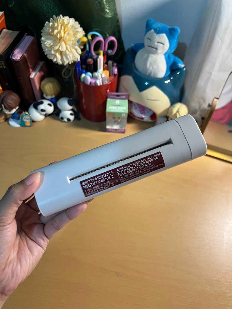 MUJI Handy Portable Shredder (Category: Craft Supplies & Tools) located in Antipolo. Submitted by chi._.declutters (Listing ID 1415540005, Image 2). Description: RFS: hindi ko ginagamit haha / no issues - only used to test - was supposed to gift it to a friend but di natuloy - no box - MUJI compact shredder - Shreds up to 2 sheets of paper - Dimensions: W18.2 x D5 x H3cm - Vertical design for space-saving storage - Perfect for receipts and small 
