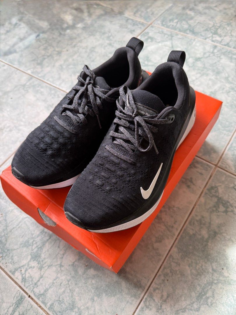 Nike ReactX Infinity Run 4 Black (Category: Sneakers) located in Caloocan City. Submitted by c_nine29 (Listing ID 1415495686, Image 1). Description: NIKE REACTX INFINITY RUN 4 US8.5mens Used twice only Bough it for 8k+ plus sf Selling it for 3.5k nego (sf not included).