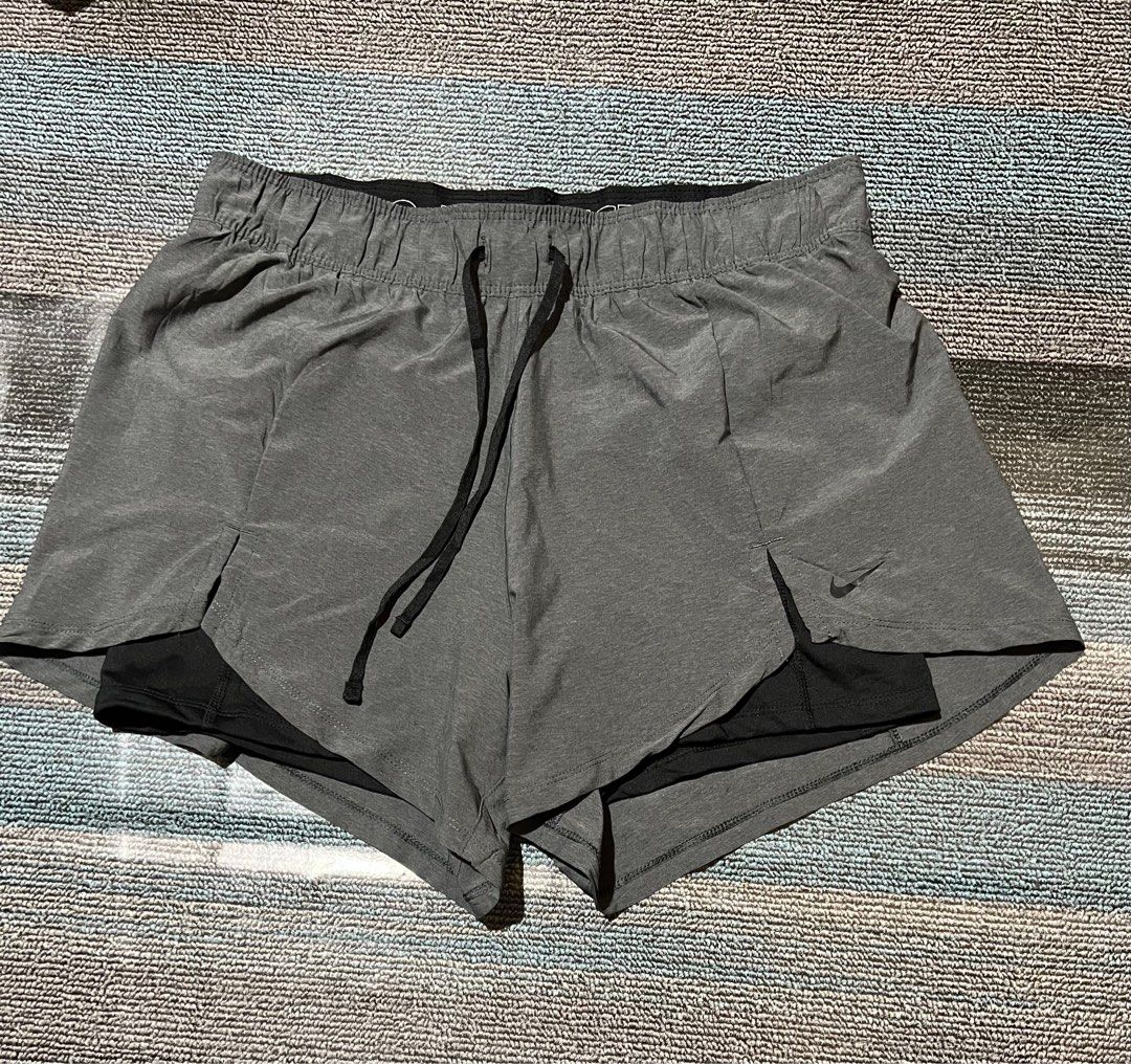 Nike Running Short 2in1 (Category: Shorts) located in Cebu City. Submitted by mark24anth29233 (Listing ID 1415529348, Image 2). Description: Size: Medium Dimes: see last pic Excellent like new No issue.