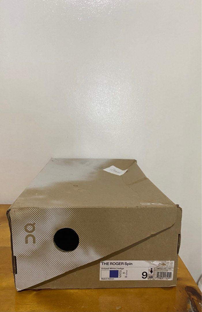 oncloud for sale (Category: Sneakers & Footwear) located in Puerto Galera. Submitted by dennisalva22701 (Listing ID 1415458926, Image 1). Description: roger spin oncloud size 8mens fitted once.