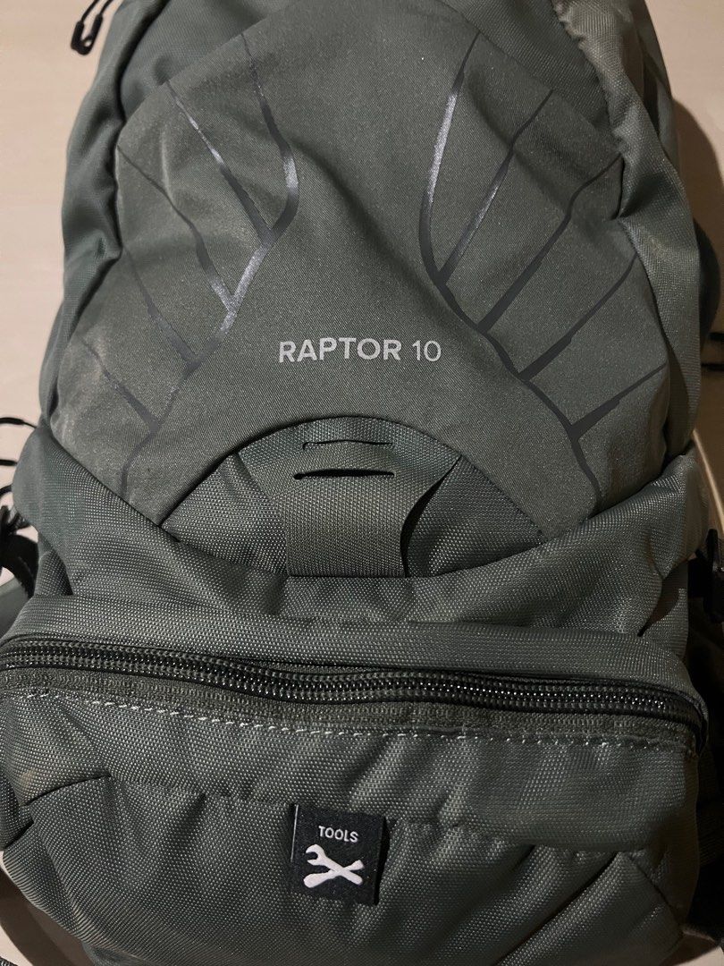Osprey Raptor 10 Hydration X Troy Lee Design (Category: Hiking & Camping) located in Abucay. Submitted by emerald1986 (Listing ID 1415441901, Image 2). Description: OSPREY RAPTOR 10 HYDRATION WITH UNUSED BLADDER TROY LEE DESIGN RACE GLOVES SPLIT X PACKAGE .